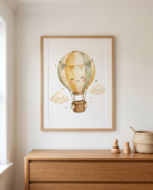 Detail des Heißluftballon-Posters in einem Naturholzrahmen