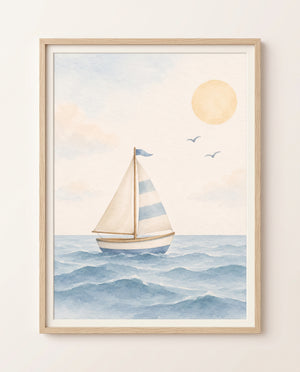 Gerahmtes Kinderzimmer-Poster mit Segelboot, zwei Möwen und großer Sonne über dem Meer